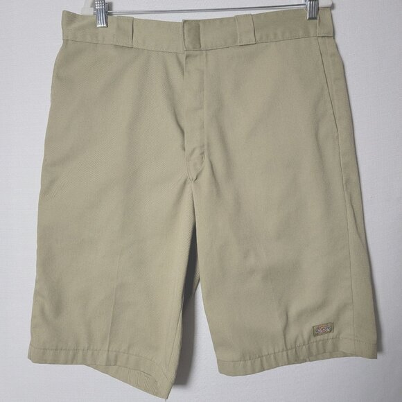 Dickies Bermuda Work Shorts Mens Size 38 Flat Front 4 Pockets 1 Utility Pocket - Picture 1 of 15